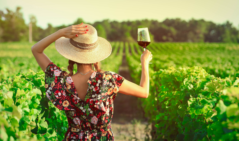 Les femmes et la viticulture. 